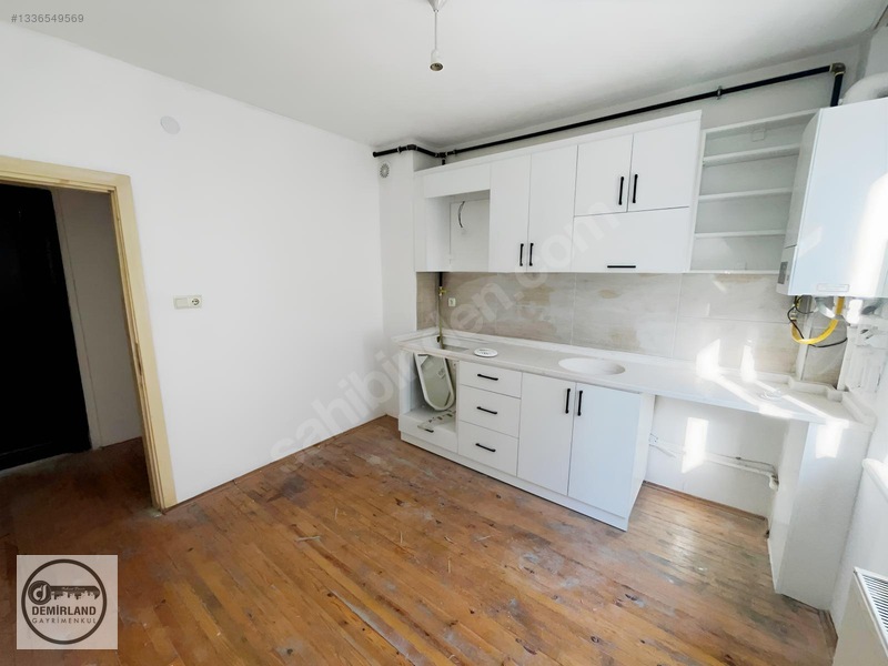 Demirland'dan Kiralık Fuatpaşa'da 3+1 Geniş Daireler — fotoğraf 4