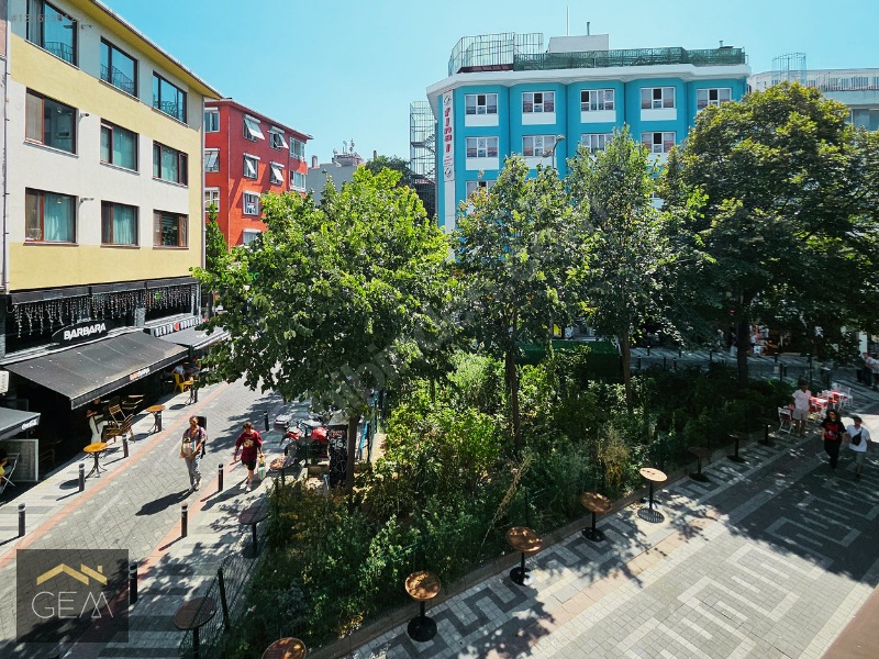 Kadıköy'de Oturum Ve Yatırım İçin İdeal 1.kat - 3+1 Aile Dairesi — fotoğraf 7