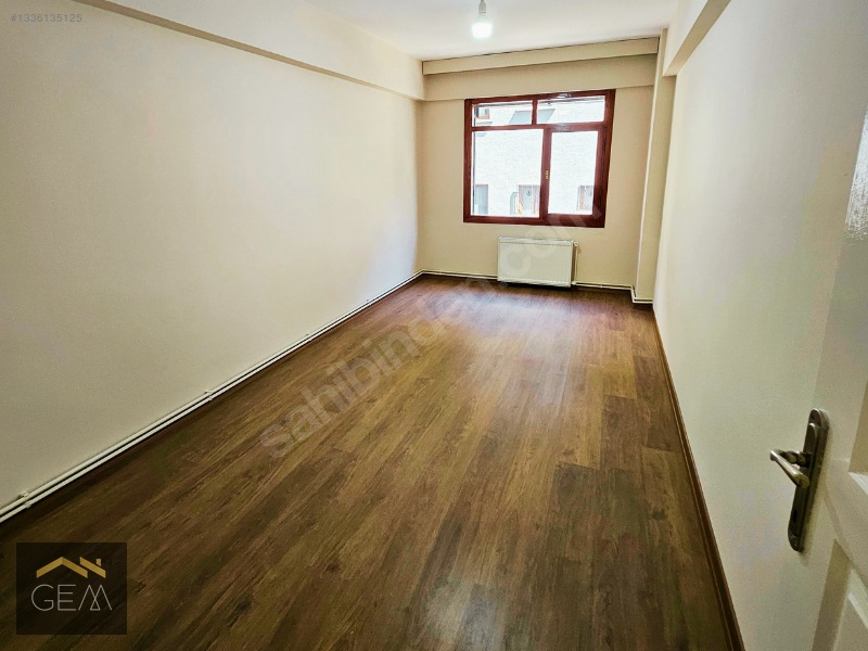 Kadıköy'de Oturum Ve Yatırım İçin İdeal 1.kat - 3+1 Aile Dairesi — fotoğraf 9