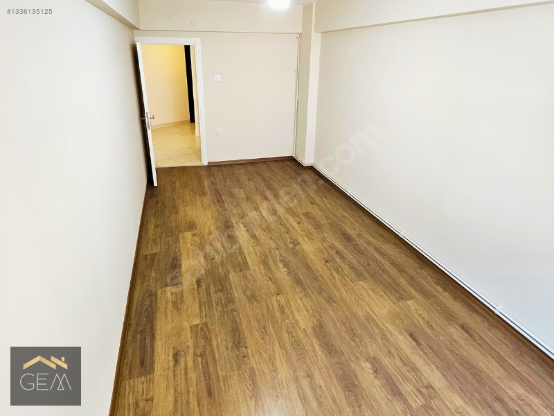 Kadıköy'de Oturum Ve Yatırım İçin İdeal 1.kat - 3+1 Aile Dairesi — fotoğraf 12