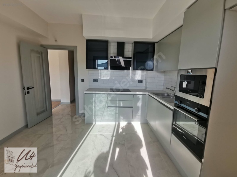 Çiğli Green Park'ta 125 M2 3+1 Peyzaj Manzaralı Sıfır Daire... — fotoğraf 2