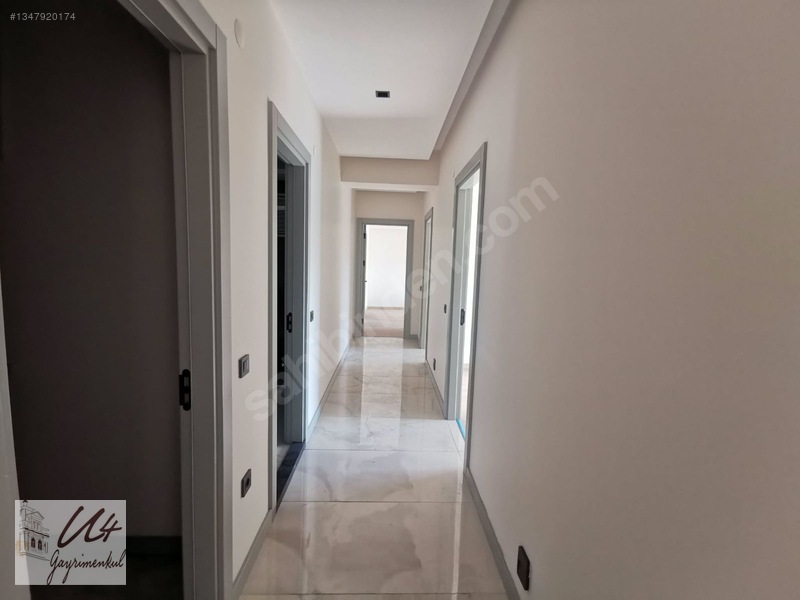 Çiğli Green Park'ta 125 M2 3+1 Peyzaj Manzaralı Sıfır Daire... — fotoğraf 12