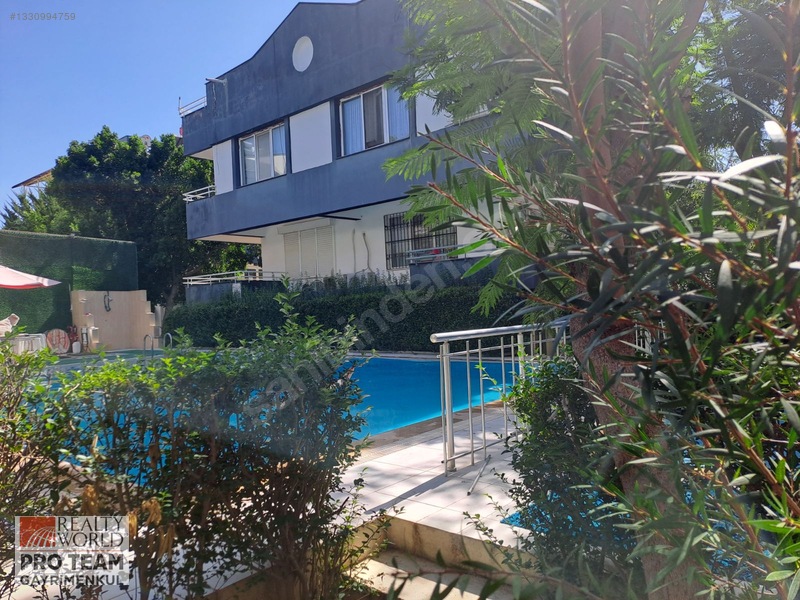 Antalya Güzeloba 3+1 Havuzlu Sitede Bahçe Dubleks — fotoğraf 2