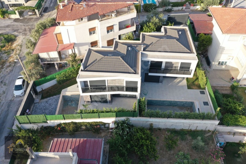 Kuşadası Soğucak Satılık Müstakil Arsa İçinde Özel Havuzlu Villa — fotoğraf 4