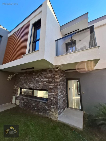 Kuşadası Soğucak Satılık Müstakil Arsa İçinde Özel Havuzlu Villa — fotoğraf 7