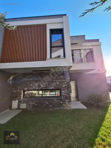 Kuşadası Soğucak Satılık Müstakil Arsa İçinde Özel Havuzlu Villa — fotoğraf 12