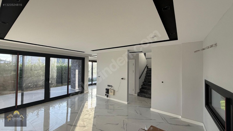 Kuşadası Soğucak Satılık Müstakil Arsa İçinde Özel Havuzlu Villa — fotoğraf 32