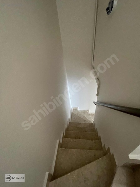 Ak Gayrimenkuldan Acil Satılık 4+1çatı Dubleks150m2 — fotoğraf 17
