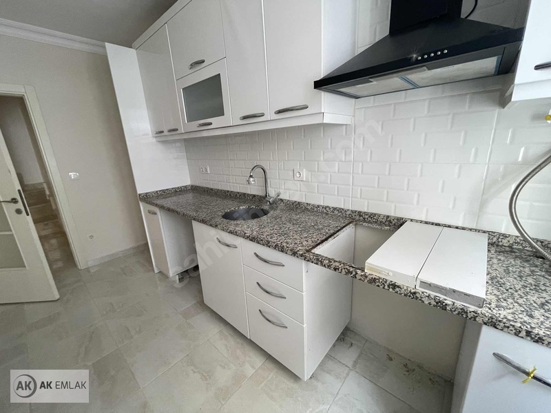 Ak Gayrimenkuldan Acil Satılık 4+1çatı Dubleks150m2 — fotoğraf 30