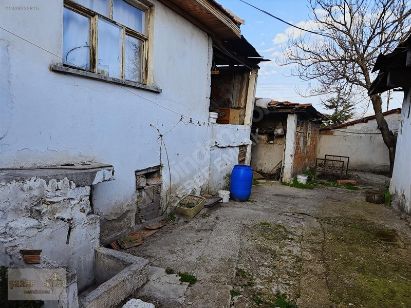 Şeref Emlak'tan Müstakil Satılık Ev — fotoğraf 12