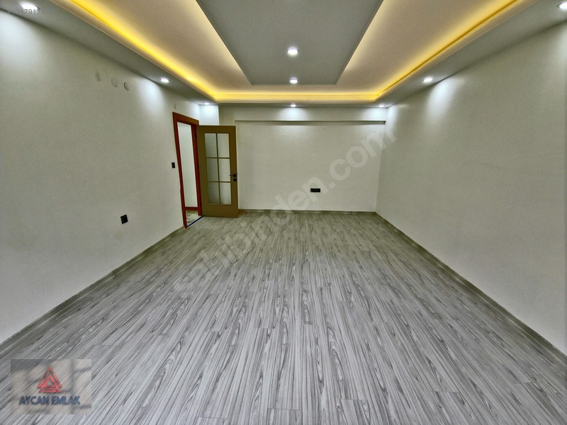 Yenimahalle Özevlerde İçi Komple Yenilenmiş Lüks Satılık Daire — fotoğraf 3