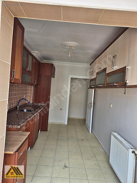 Otogar Yakını Ceddeye Cephe 3+1 Ara Kat Daire — fotoğraf 7