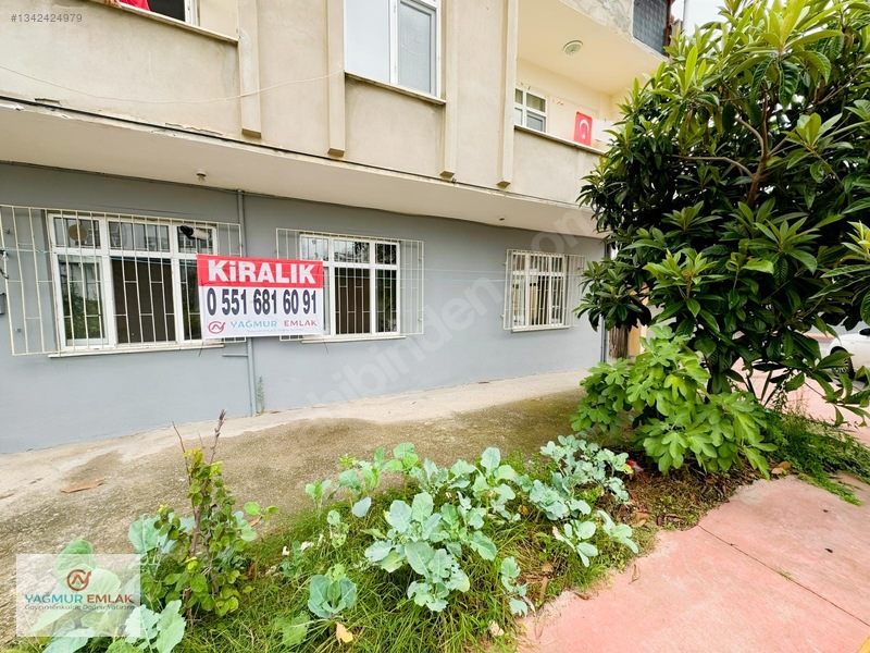 İlkadım Derebahçe'De Giriş Kat Kiralık 2+1 Daire