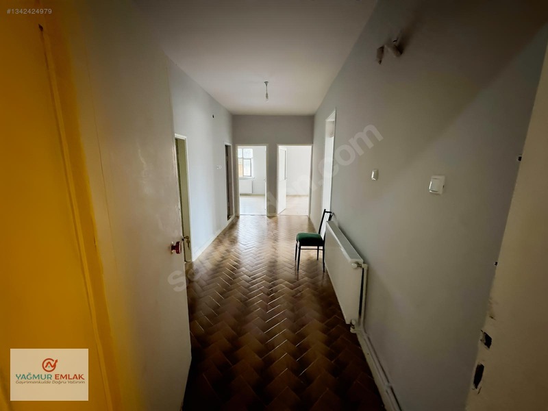 İlkadım Derebahçe'de Giriş Kat Kiralık 2+1 Daire — fotoğraf 2