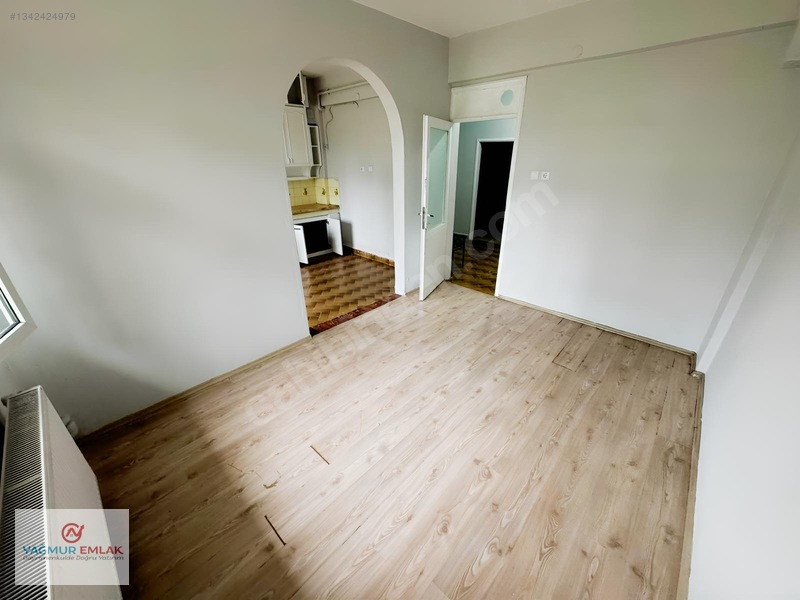 İlkadım Derebahçe'de Giriş Kat Kiralık 2+1 Daire — fotoğraf 14
