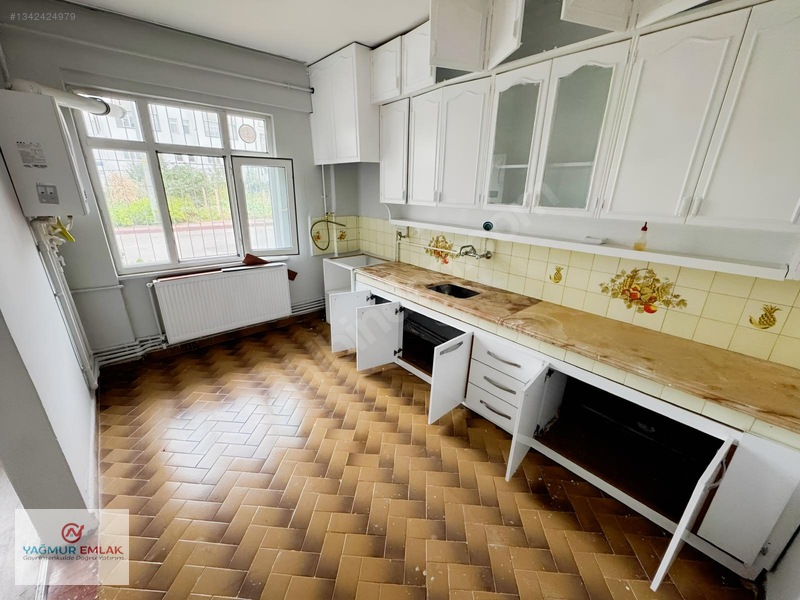 İlkadım Derebahçe'de Giriş Kat Kiralık 2+1 Daire — fotoğraf 16