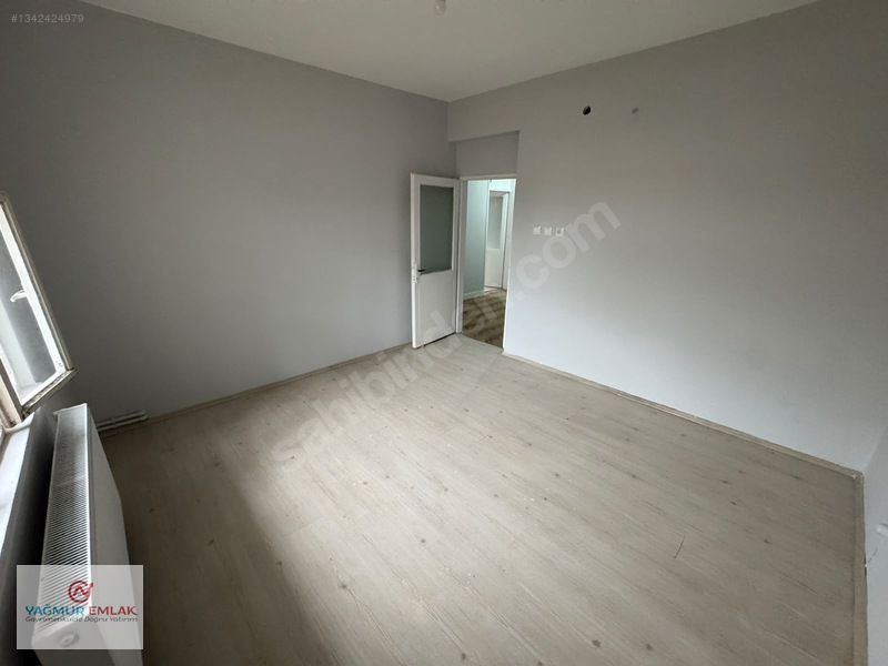 İlkadım Derebahçe'de Giriş Kat Kiralık 2+1 Daire — fotoğraf 18