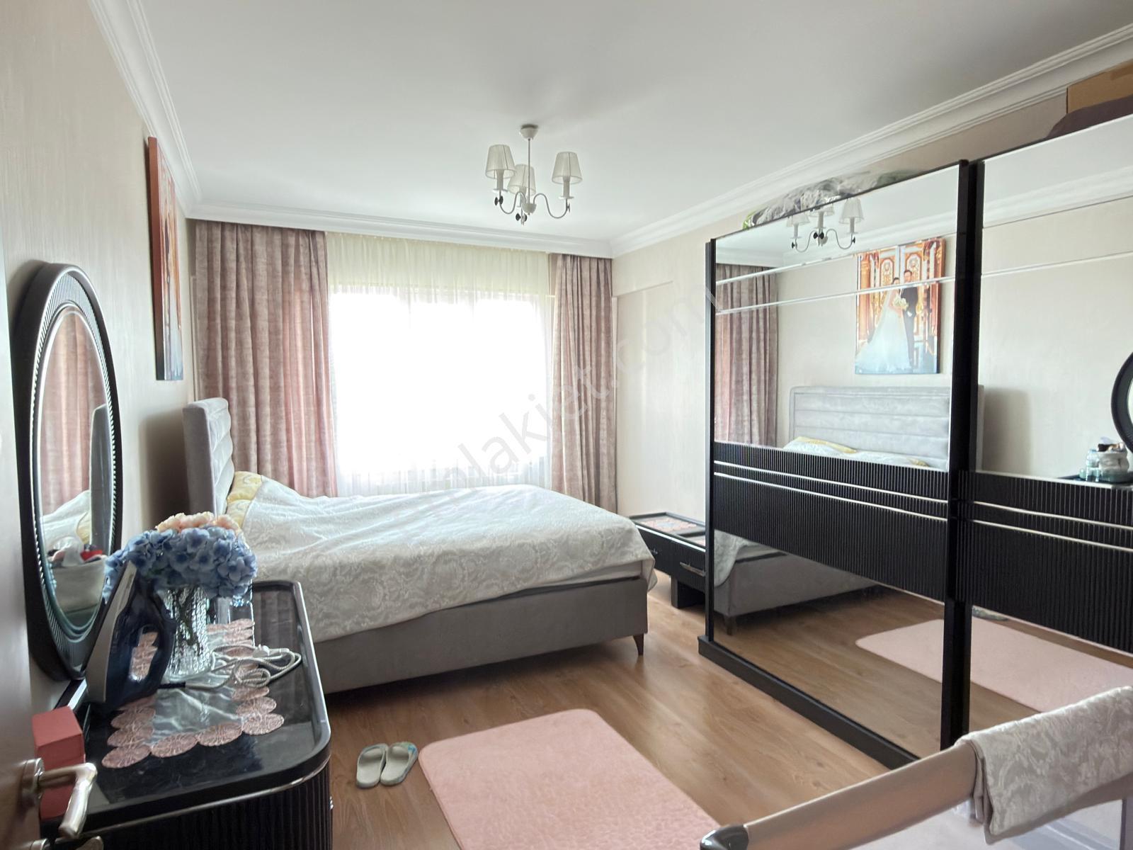 Batıkent Merkezi Konumda Ara Kat Geniş 3+1 Daire — fotoğraf 30