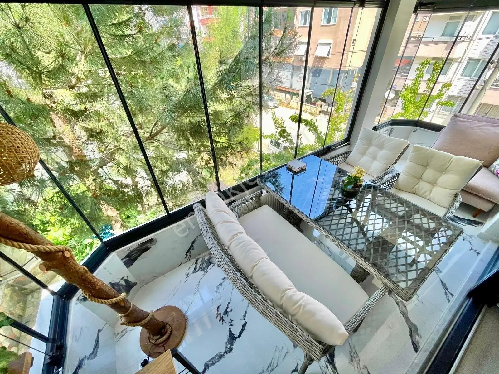 ꧁ay Emlaktan꧂akçay Merkezde ***full Kredili***arakat Köşe Ön Cephe Satılık 3 Balkonlu 3+1 Daire — fotoğraf 10