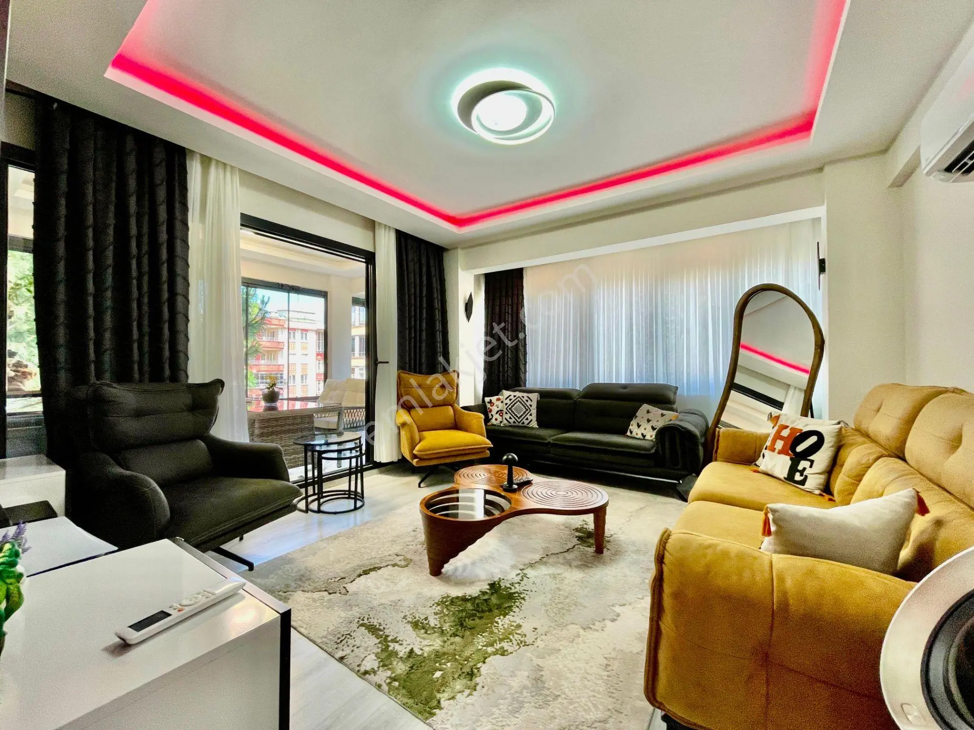 ꧁ay Emlaktan꧂akçay Merkezde ***full Kredili***arakat Köşe Ön Cephe Satılık 3 Balkonlu 3+1 Daire — fotoğraf 12