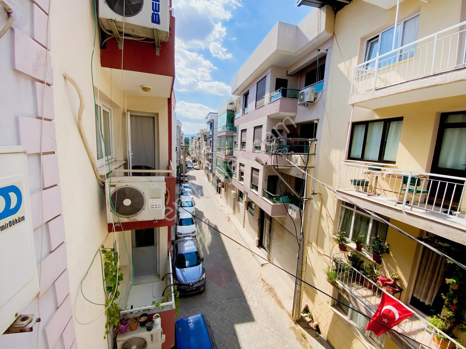 Buca Seyfi Demirsoy Ve Üçkuyular Yakını 3+1 Satılık Daire — fotoğraf 6