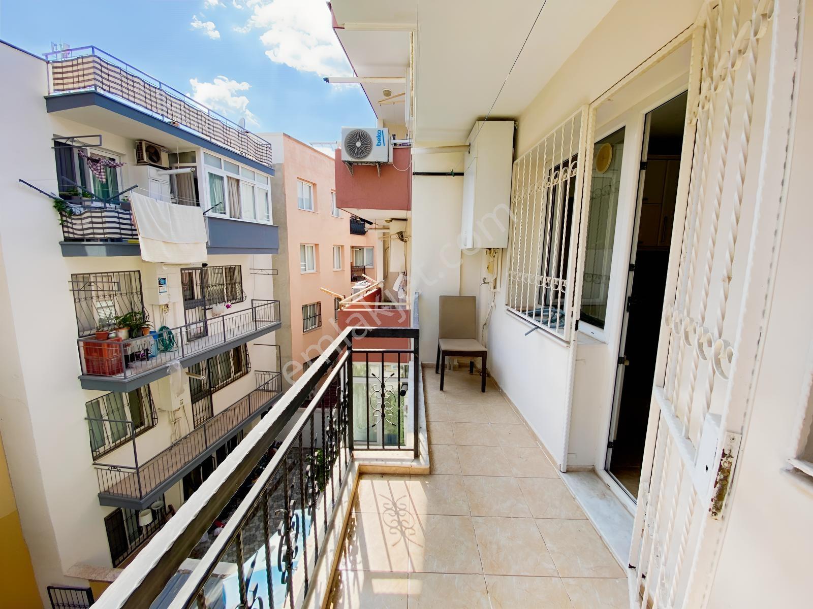 Buca Seyfi Demirsoy Ve Üçkuyular Yakını 3+1 Satılık Daire — fotoğraf 19