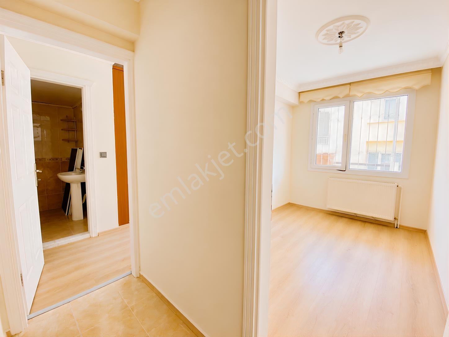Buca Seyfi Demirsoy Ve Üçkuyular Yakını 3+1 Satılık Daire — fotoğraf 21