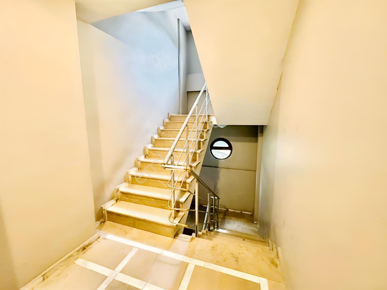 Pendik Şeyhli Metro 4+2 Satılık Dubleks Daire — fotoğraf 35