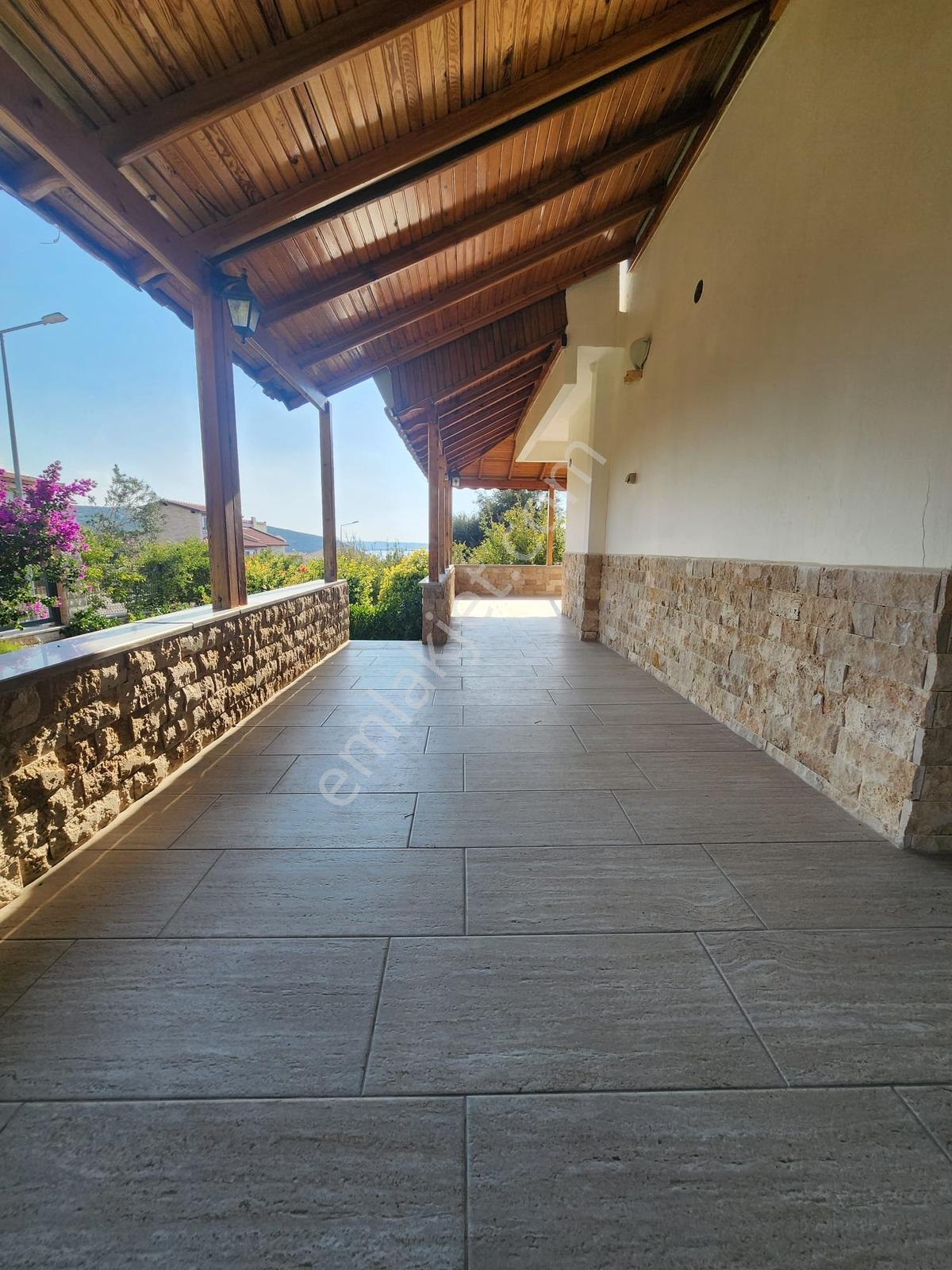 20 Urla Balıklıova İltur Sit. Deniz Manzaralı 3+1 Müstakil Villa — fotoğraf 31