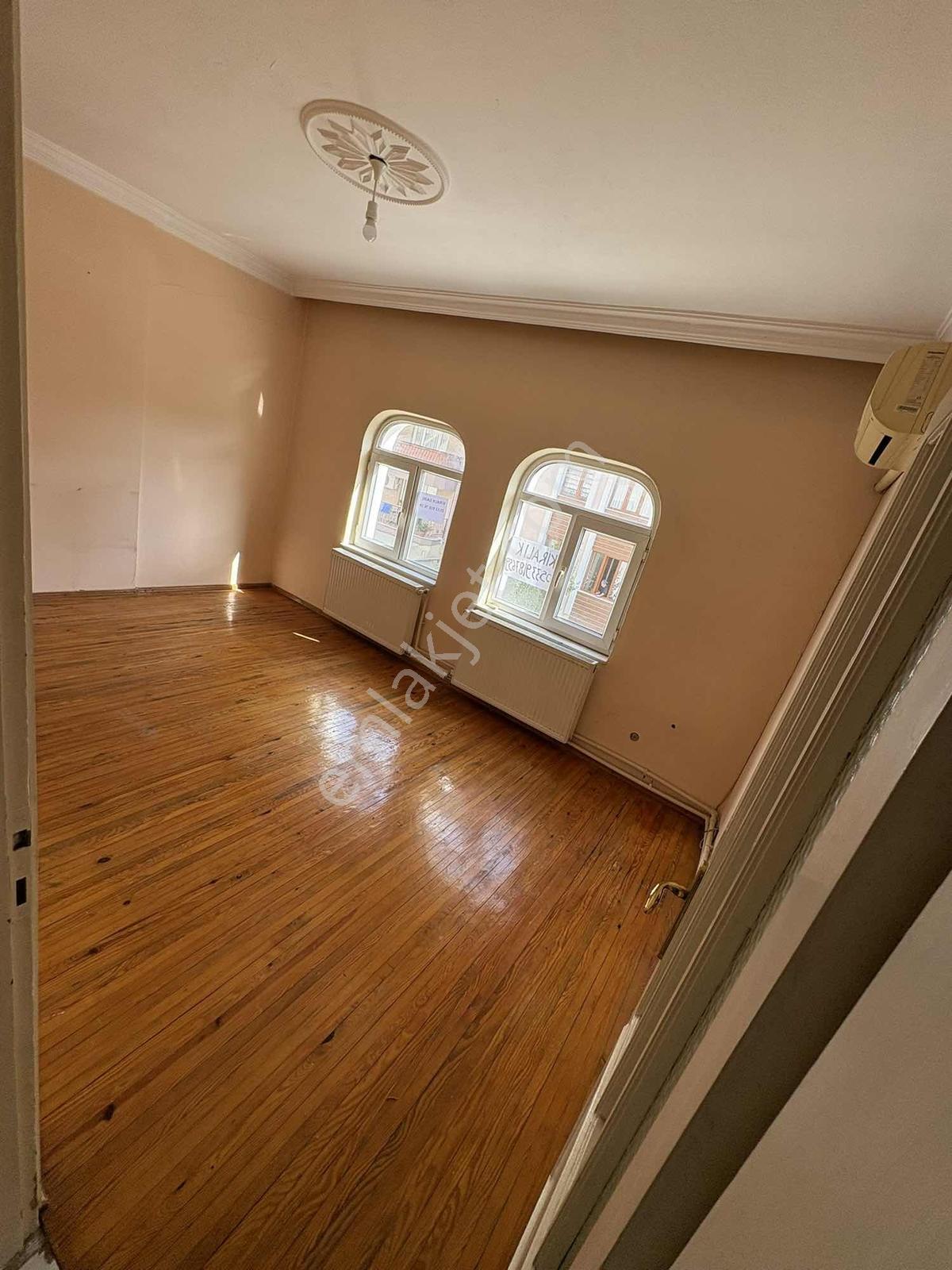 Bergama Tariş Karşısı 80 M2 2+1 — fotoğraf 4