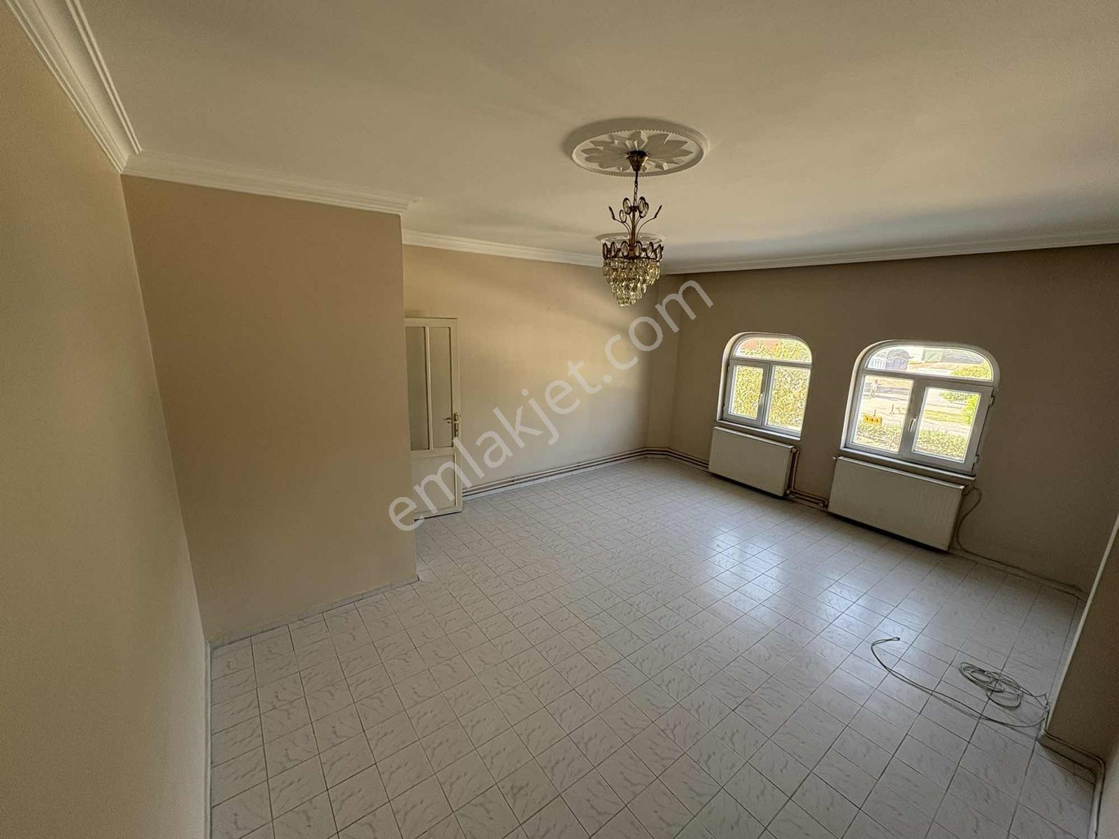 Bergama Tariş Karşısı 80 M2 2+1 — fotoğraf 15