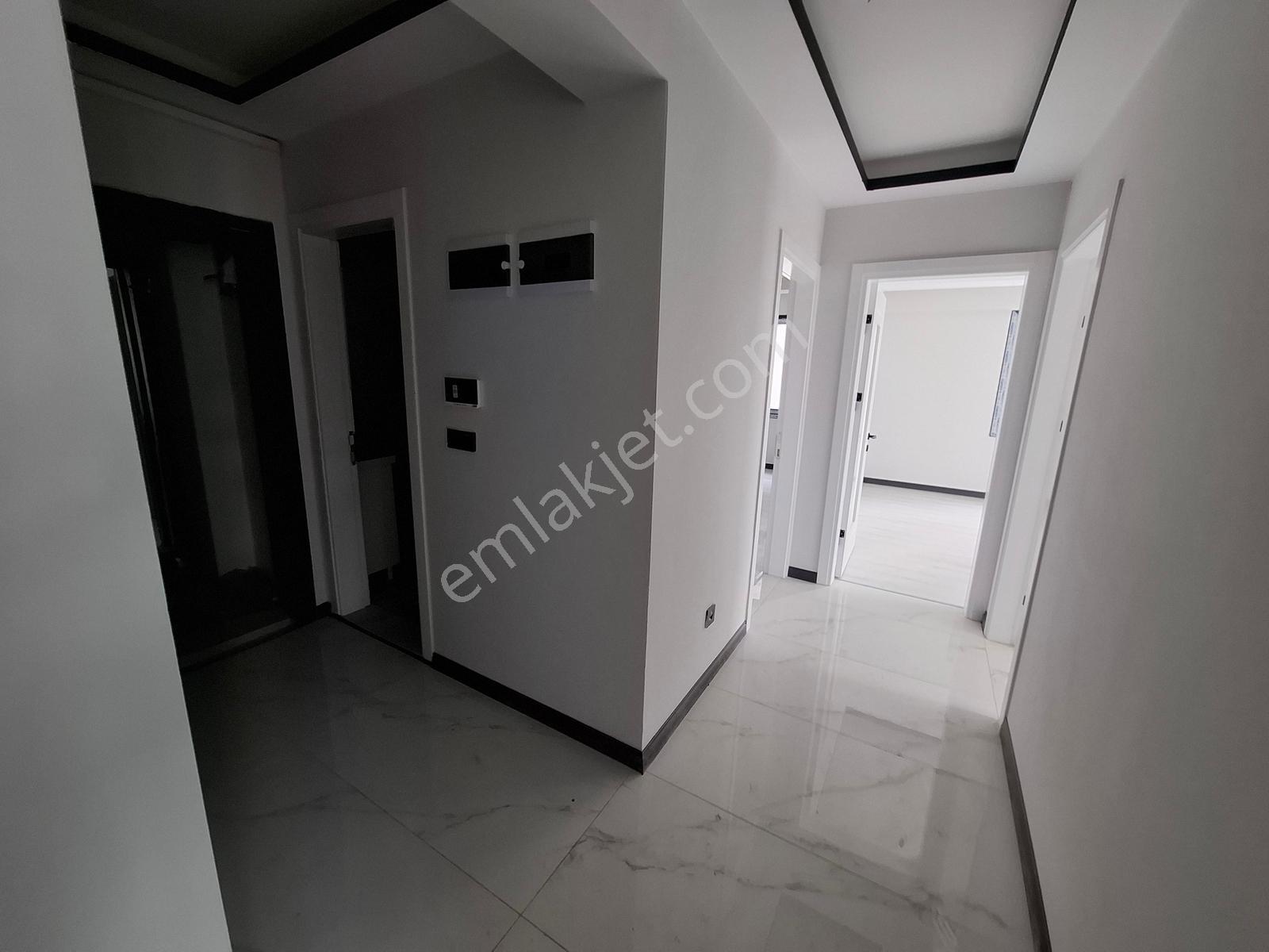 Akhisar Cumhuriyet Fahri Sertel Emlaktan Satılık Yerdenısıtma2+1 — fotoğraf 16