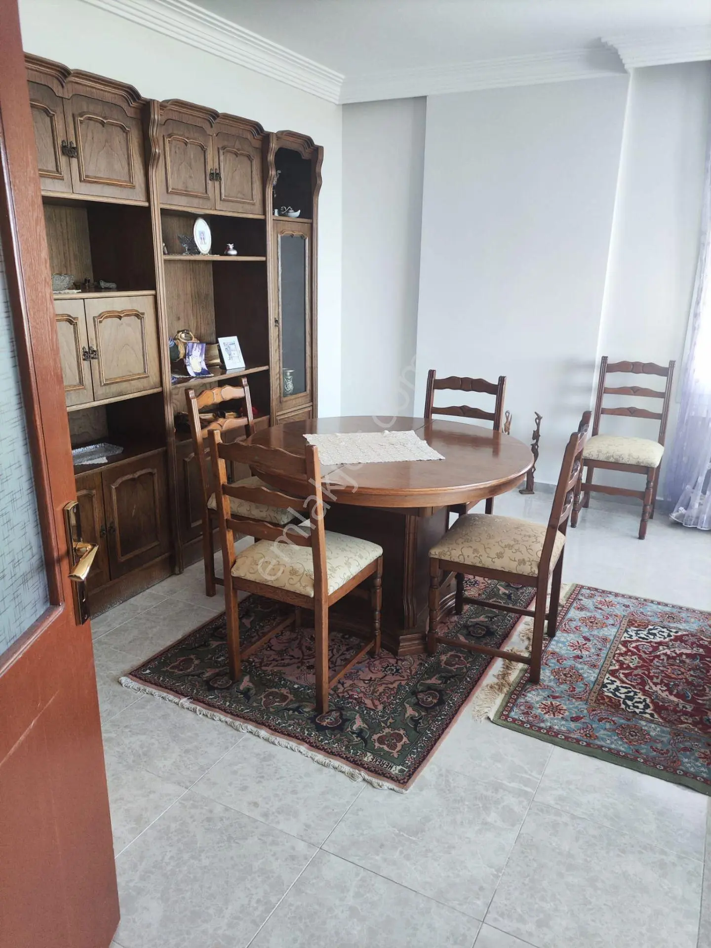 3+1 Göl Manzaralı Güzelyalı 220m2 Herkat Tek Daire 4cephe G.enerji Dgaz 2banyo 4balkon 5-10yaş. — fotoğraf 7