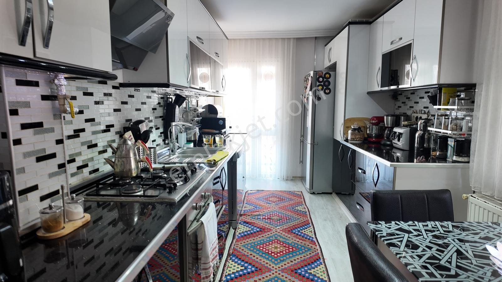 Şirinyer Merkezde 3+1 Çift Cephe Çift Balkon Daire — fotoğraf 7