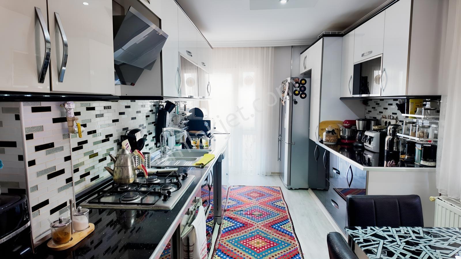 Şirinyer Merkezde 3+1 Çift Cephe Çift Balkon Daire — fotoğraf 8