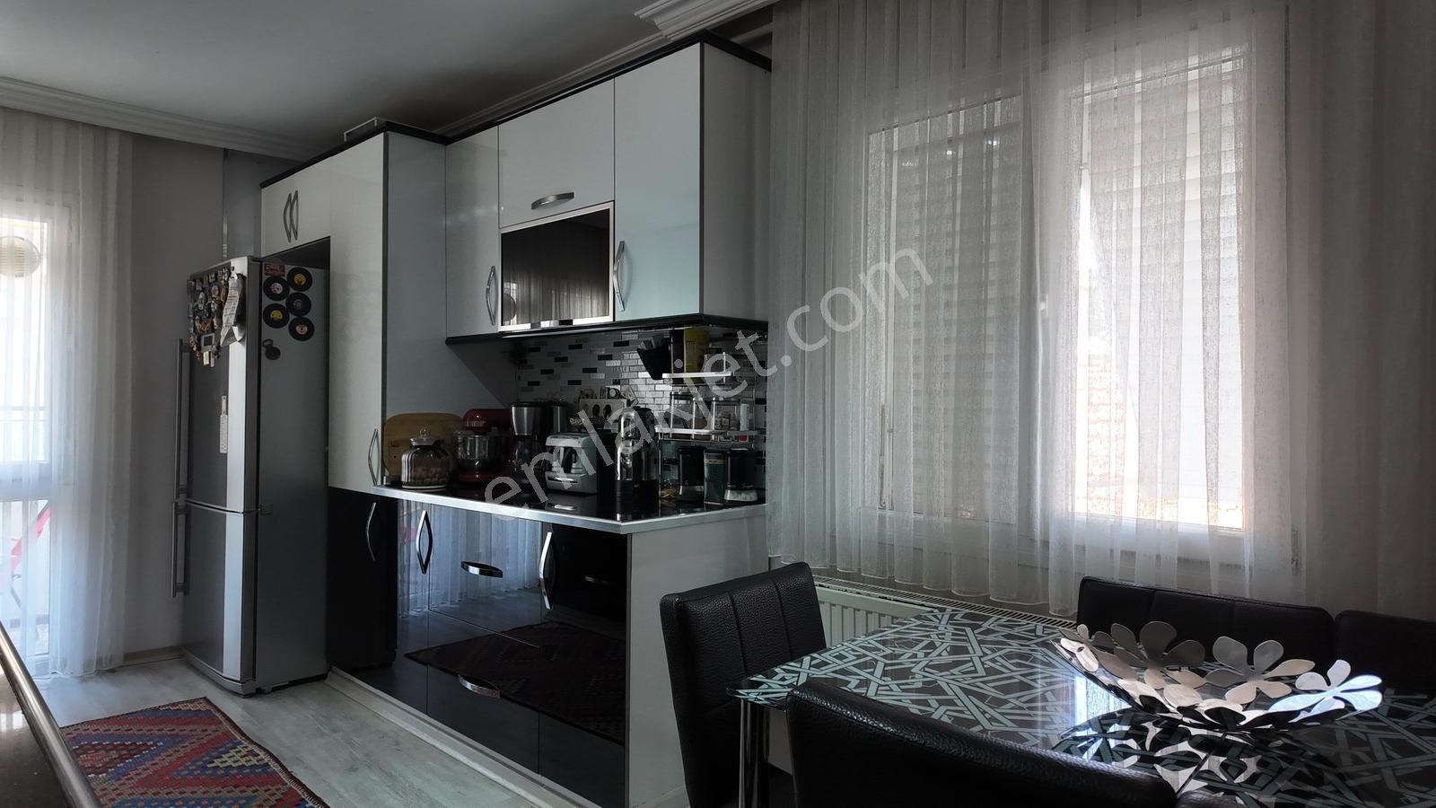 Şirinyer Merkezde 3+1 Çift Cephe Çift Balkon Daire — fotoğraf 14