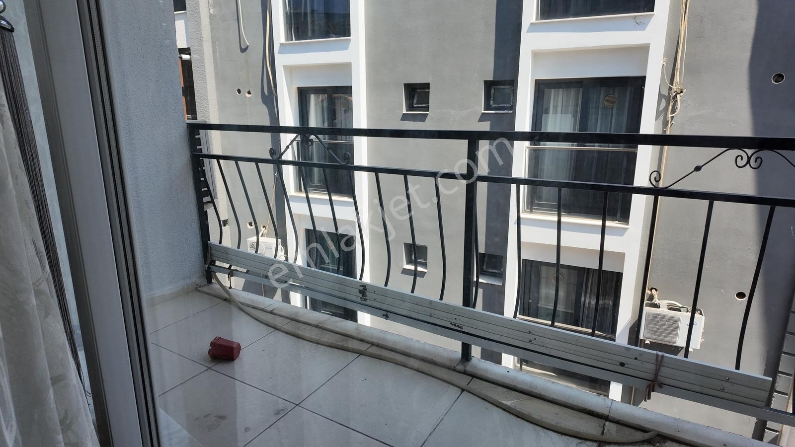 Şirinyer Merkezde 3+1 Çift Cephe Çift Balkon Daire — fotoğraf 32