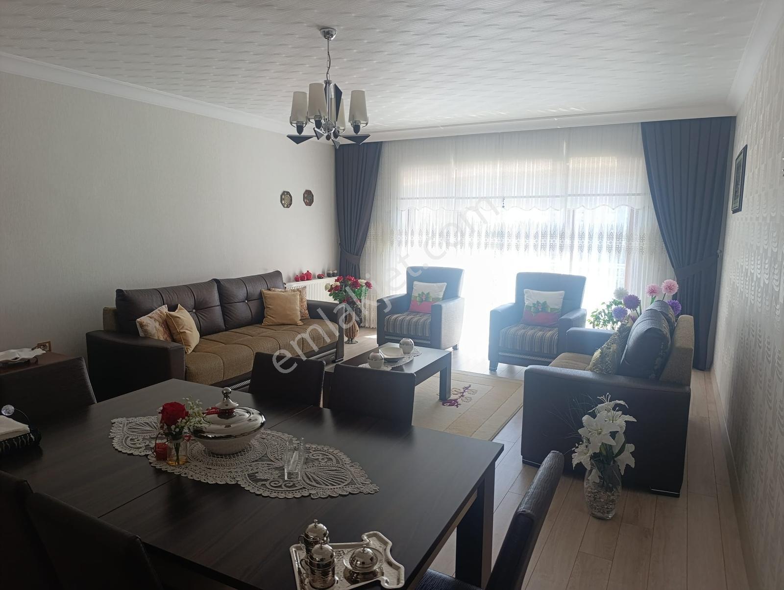 Turgut Özal Mahallesinde Merkezi Konumda 4+1 Daire — fotoğraf 10