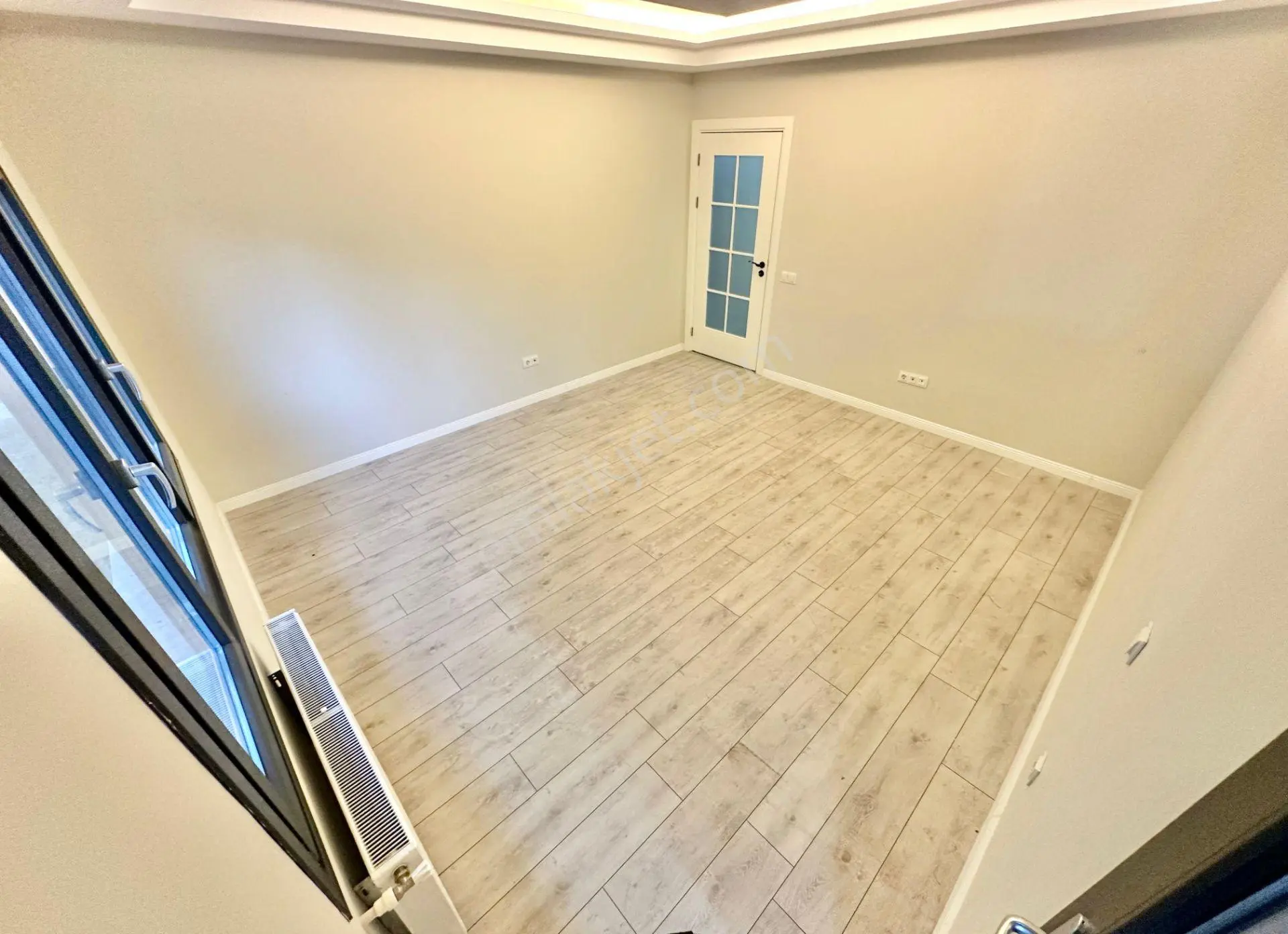 ꧁ay Emlaktan꧂akçay'da Ayrı Mutfak Denize Sadece 150 Metre Kapalı Balkonlu Satılık 2+1 Daire — fotoğraf 8