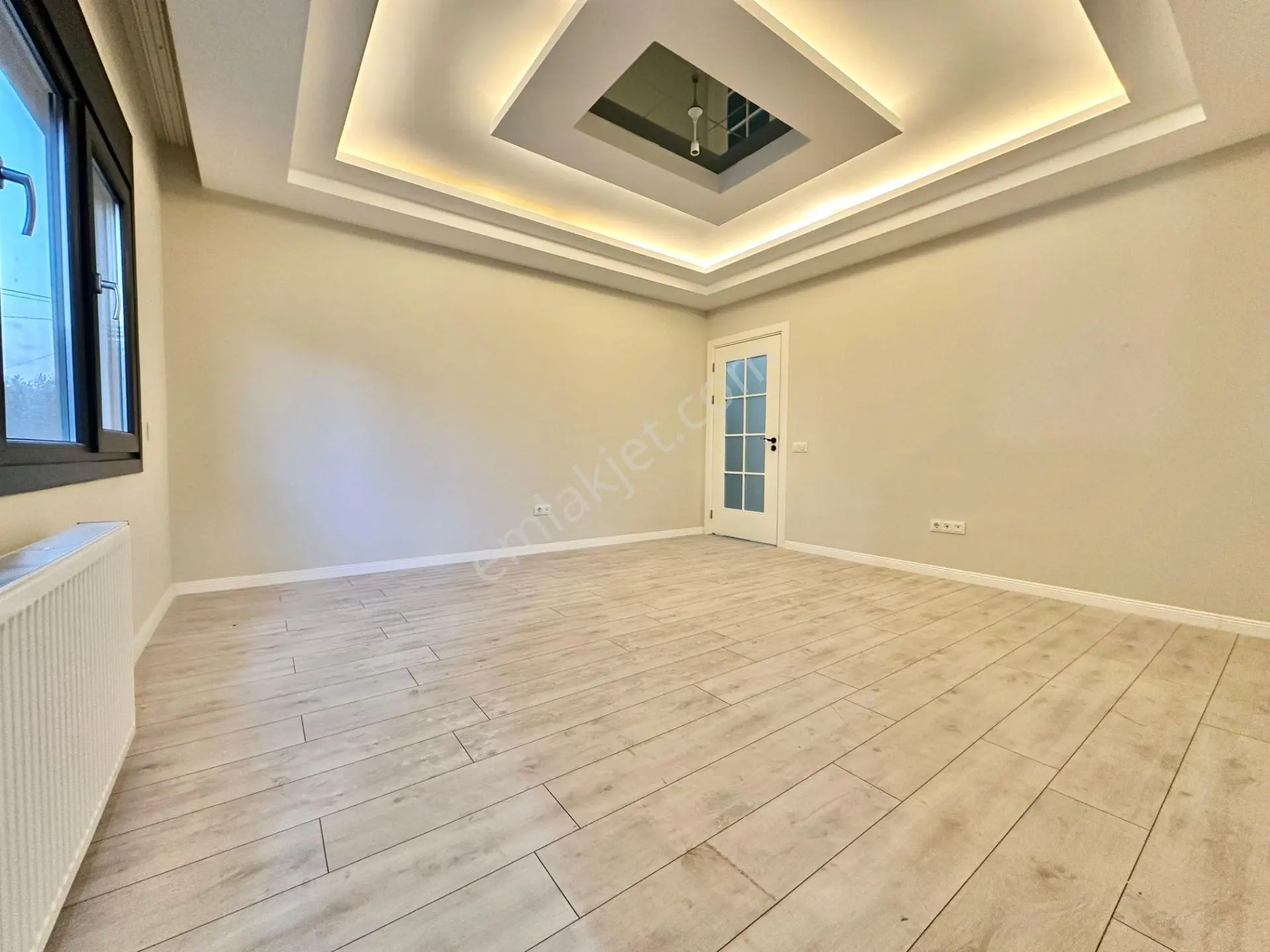 ꧁ay Emlaktan꧂akçay'da Ayrı Mutfak Denize Sadece 150 Metre Kapalı Balkonlu Satılık 2+1 Daire — fotoğraf 10
