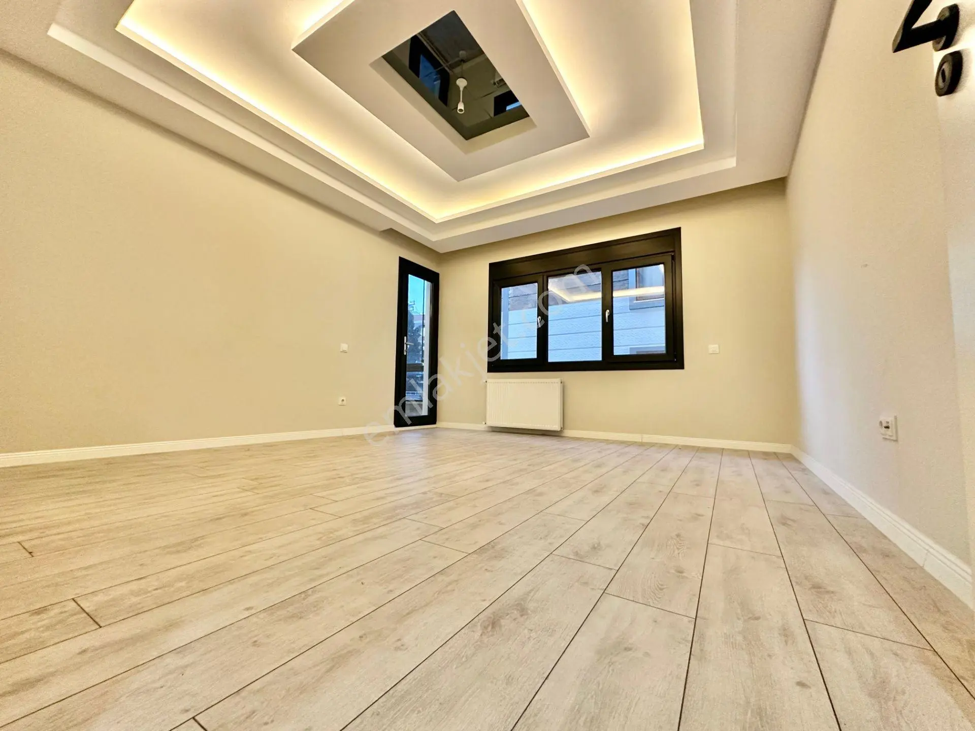꧁ay Emlaktan꧂akçay'da Ayrı Mutfak Denize Sadece 150 Metre Kapalı Balkonlu Satılık 2+1 Daire — fotoğraf 12