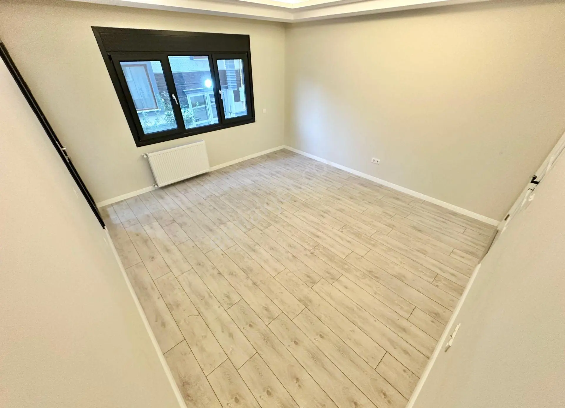 ꧁ay Emlaktan꧂akçay'da Ayrı Mutfak Denize Sadece 150 Metre Kapalı Balkonlu Satılık 2+1 Daire — fotoğraf 20