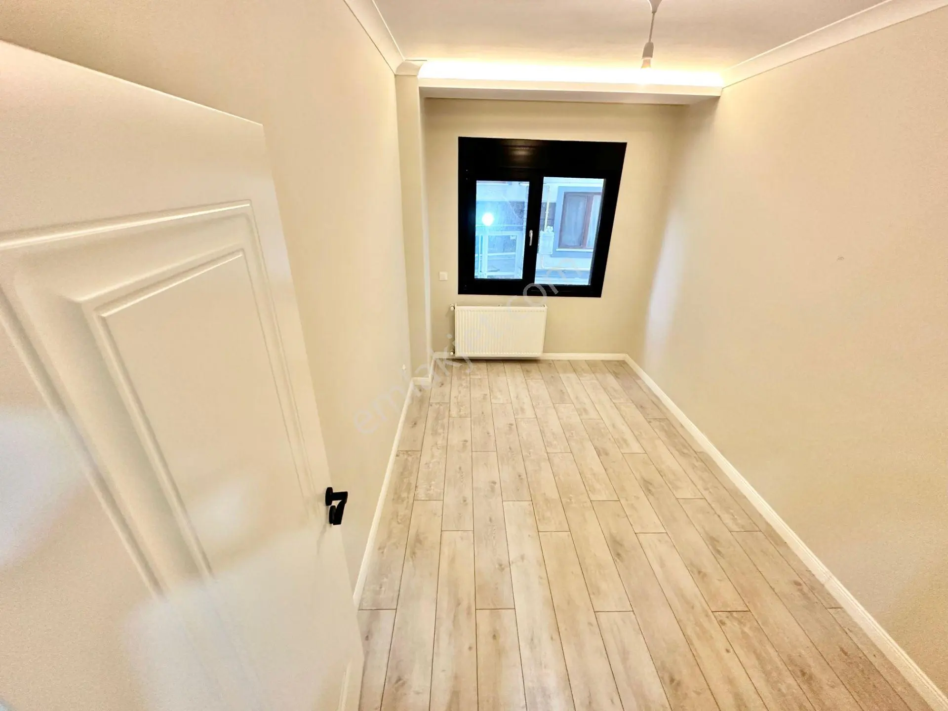 ꧁ay Emlaktan꧂akçay'da Ayrı Mutfak Denize Sadece 150 Metre Kapalı Balkonlu Satılık 2+1 Daire — fotoğraf 26