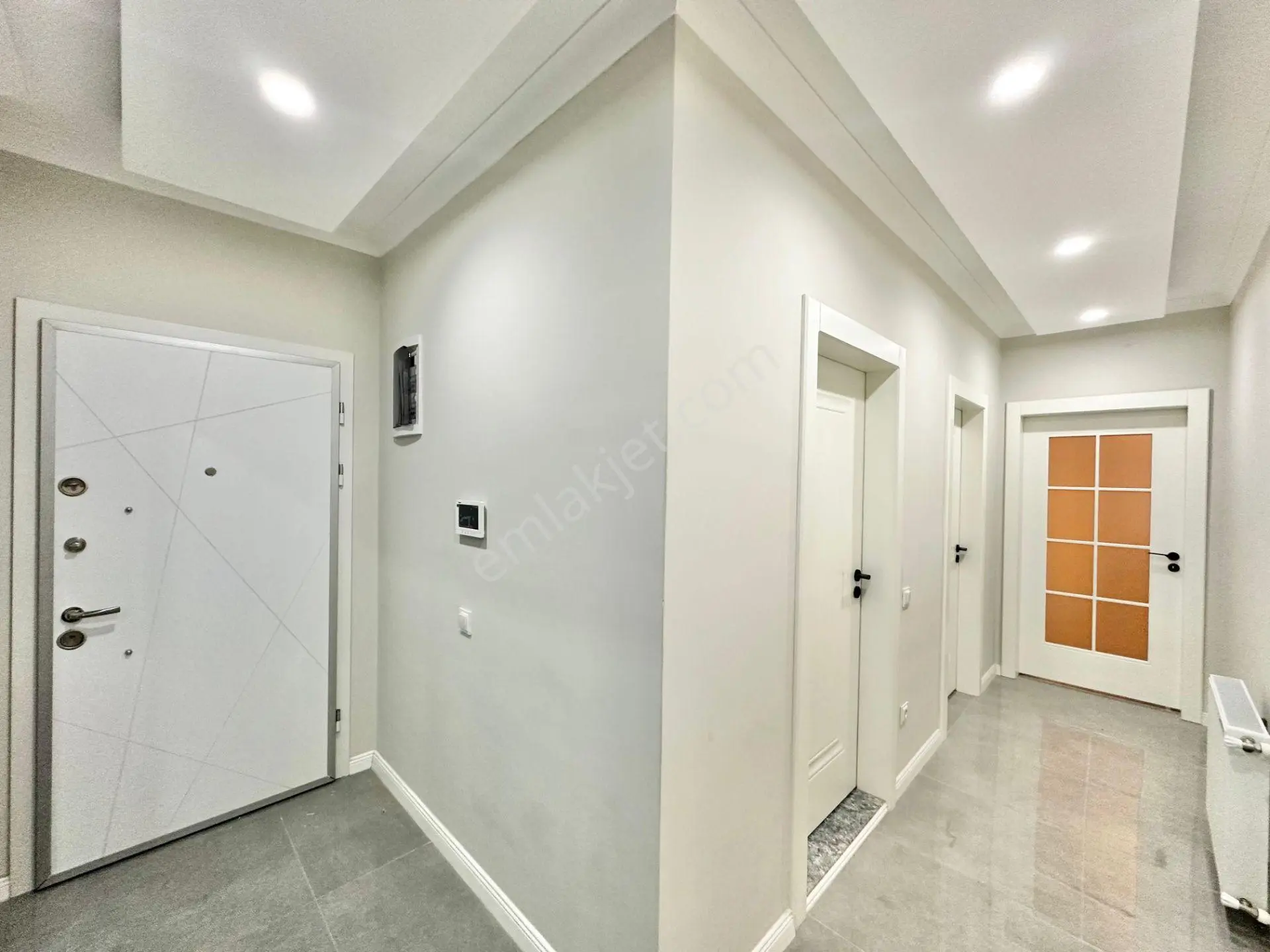 ꧁ay Emlaktan꧂akçay'da Ayrı Mutfak Denize Sadece 150 Metre Kapalı Balkonlu Satılık 2+1 Daire — fotoğraf 31