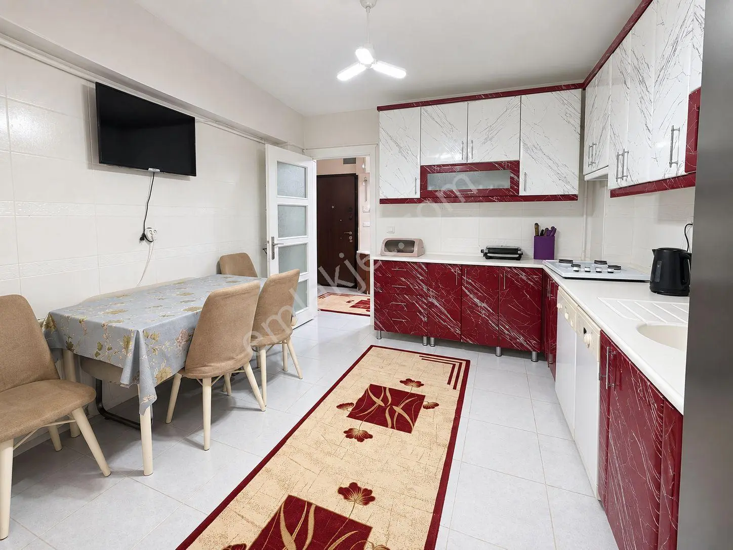 Kuşcağız Mahallesi 4+1 Satılık Daire | Merkezi Konumda Geniş Ve Ferah Yaşam Alanı — fotoğraf 2