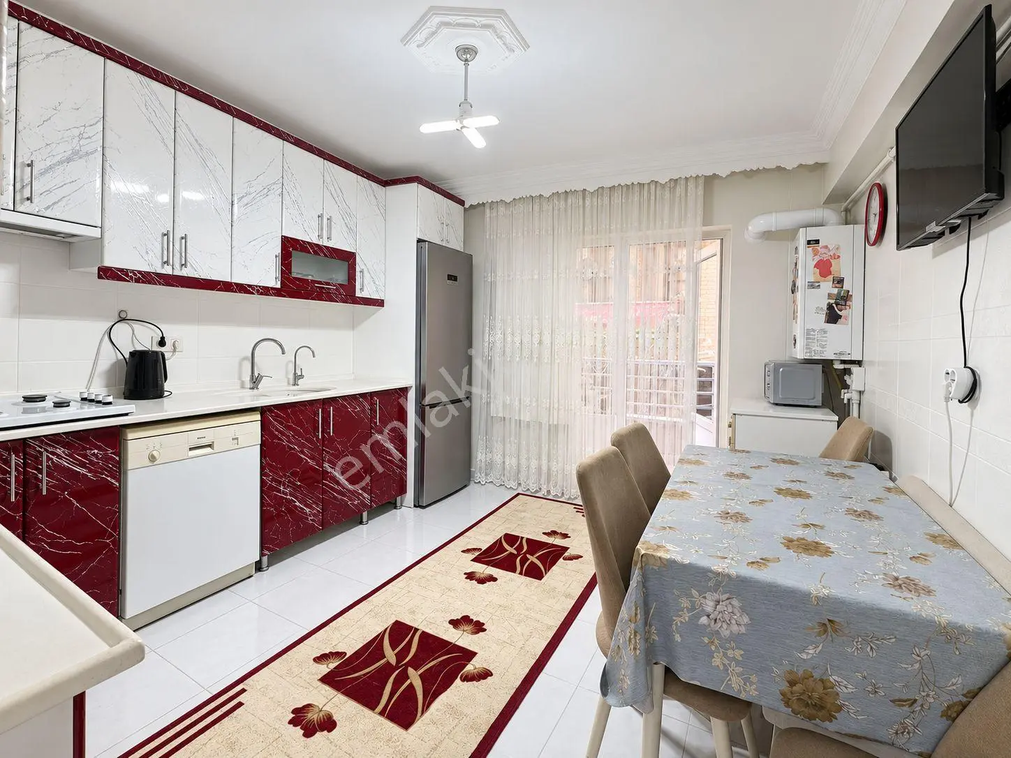 Kuşcağız Mahallesi 4+1 Satılık Daire | Merkezi Konumda Geniş Ve Ferah Yaşam Alanı — fotoğraf 3