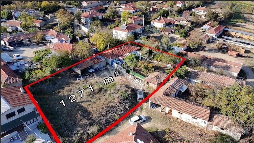 Ürünlü Köyünde 1.271 M² Arsa İçinde Satılık Müstakil Ev