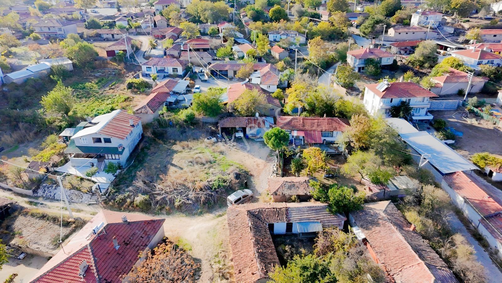 Ürünlü Köyünde 1.271 M² Arsa İçinde Satılık Müstakil Ev — fotoğraf 11