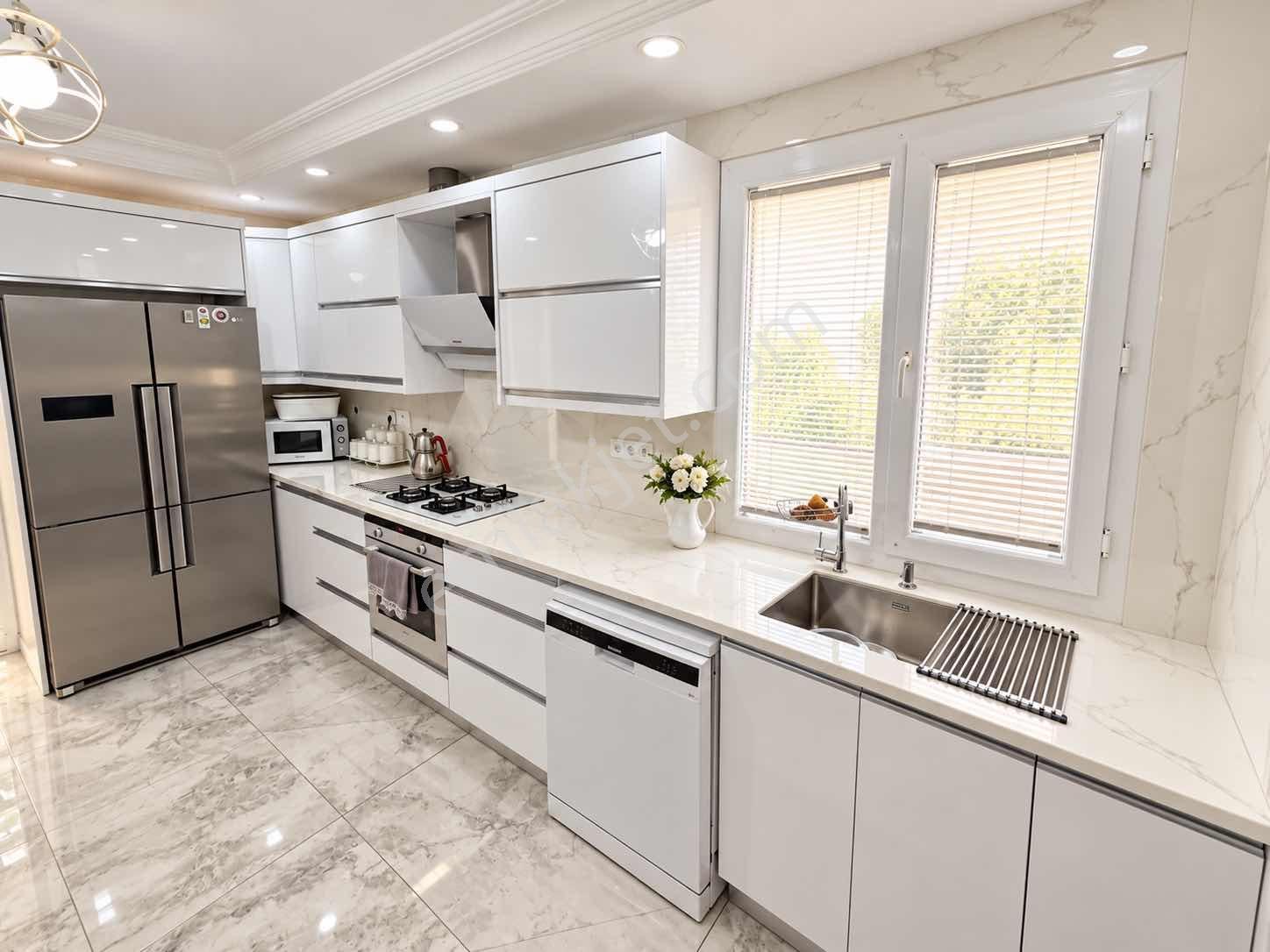 İz Den 3+1 Kapalı Mutfak Huzurevlerinde Daire — fotoğraf 4