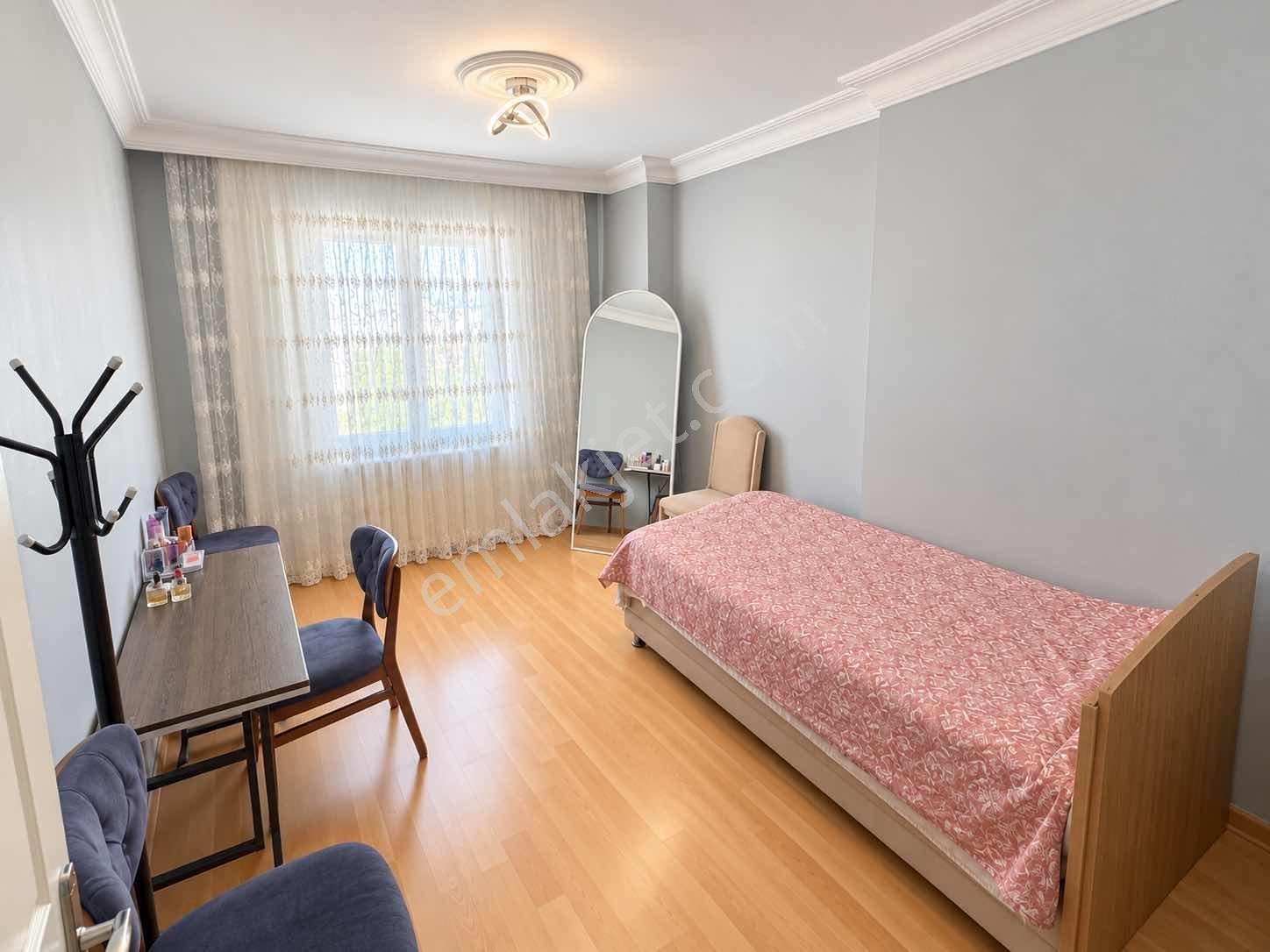 İz Den 3+1 Kapalı Mutfak Huzurevlerinde Daire — fotoğraf 8